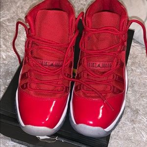 Jordan 11 Gym Red